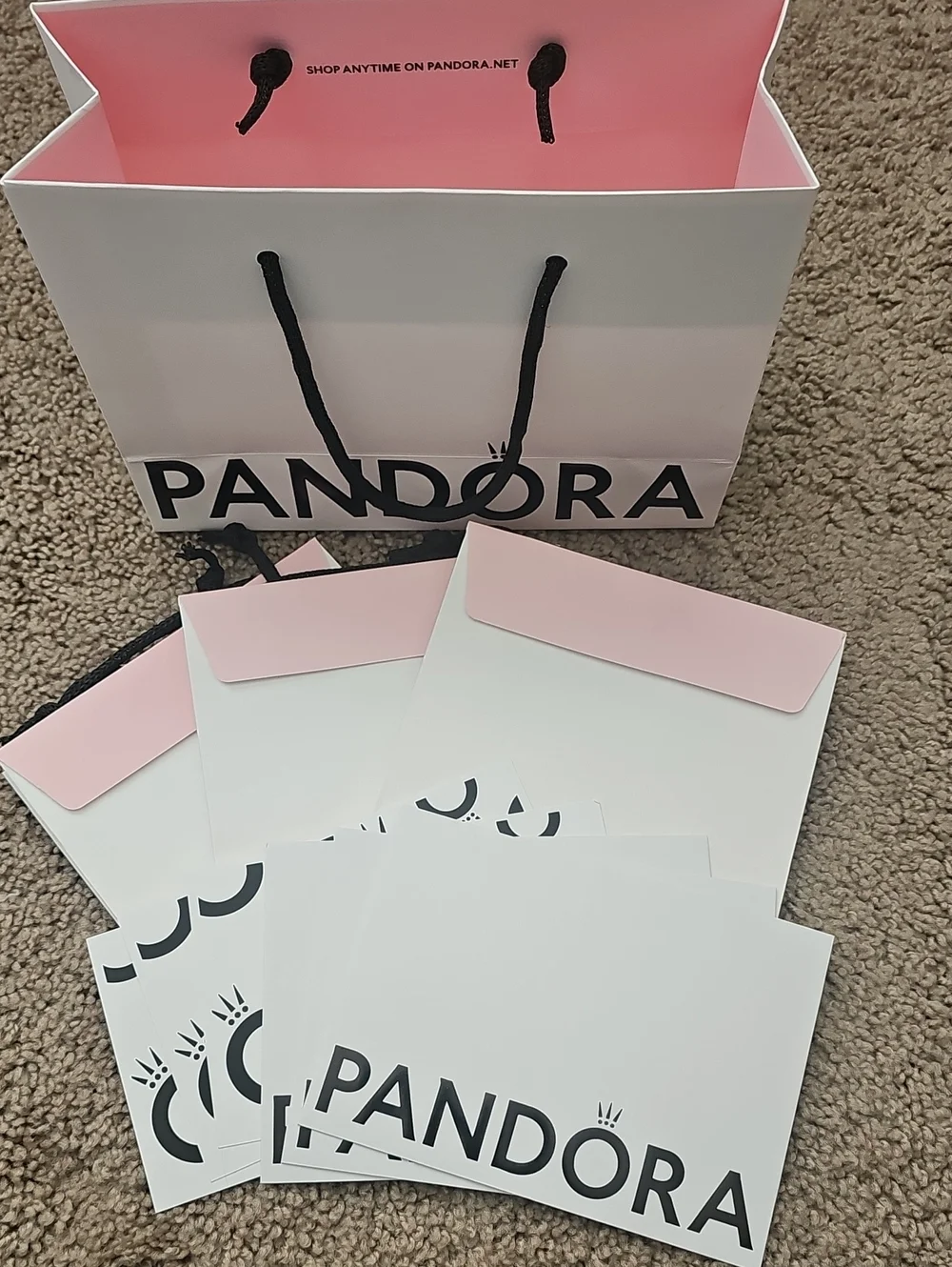 Pandora White & Pink Branded Gift Bag and Envelopes Set Of Three & 2 ring Boxes